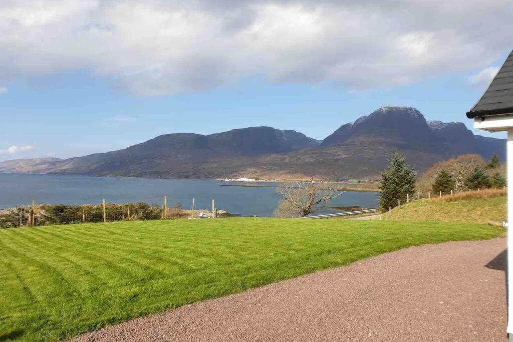 Bothan Dubh Self Catering Cabin Kishorn Exterior foto